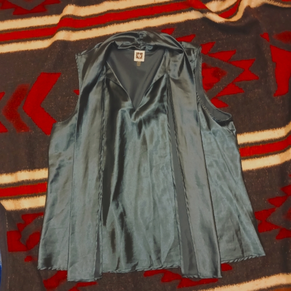 Anne Klein XL poly spandex blend deep sea green satin sleeveless blouse sash